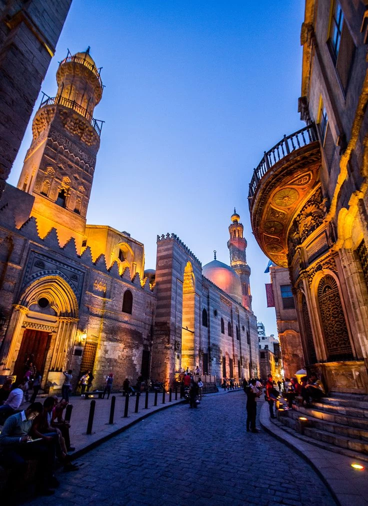 OLD CAIRO AND BAZAAR TOUR