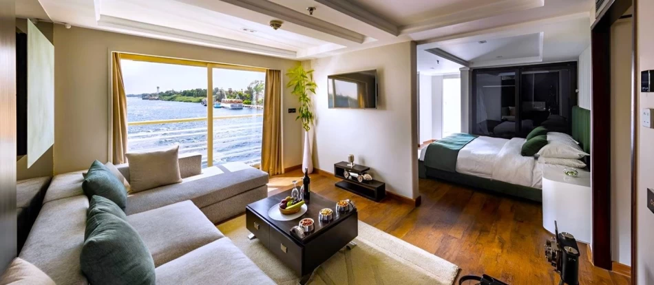 Discover the charm of the Nile aboard Farah Nile Cruise