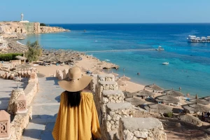 Sharm El Sheikh beach with turquoise Red Sea water and stunning coastal view.