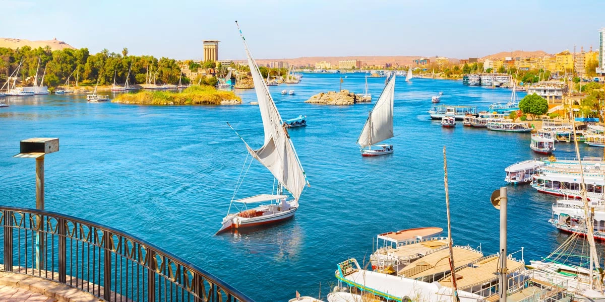 Discover Egypt: Best Egypt Tourist Attractions, Local Tips, and Hidden Gems Discover Egypt: Best Egypt Tourist Attractions, Local Tips, and Hidden Gems