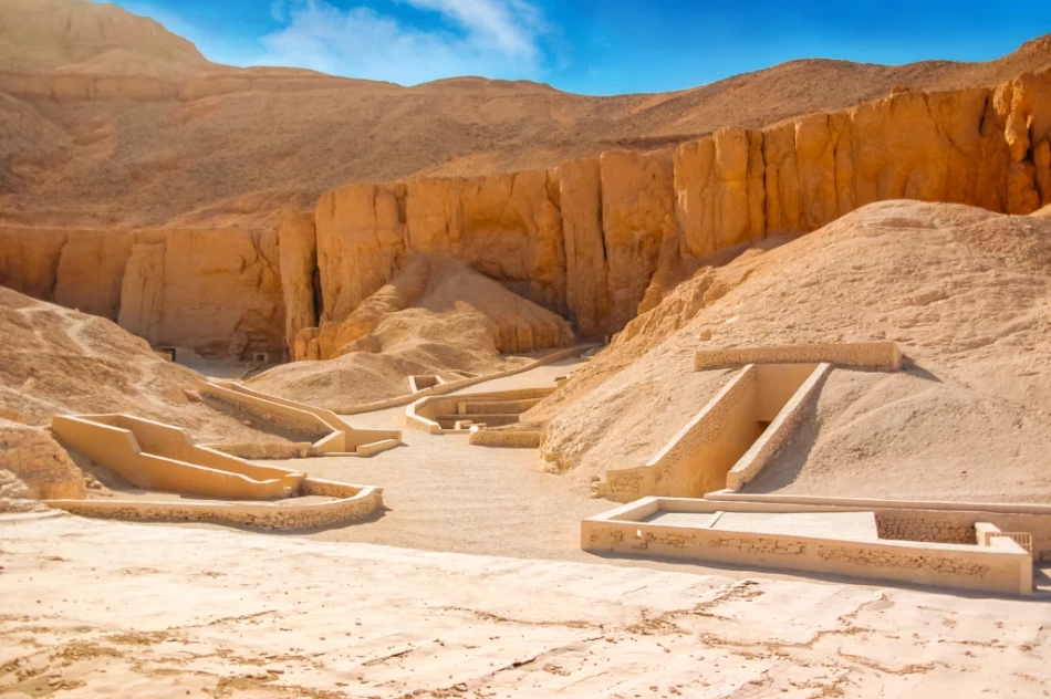 Experience valley of the kings with egypt luxury tour