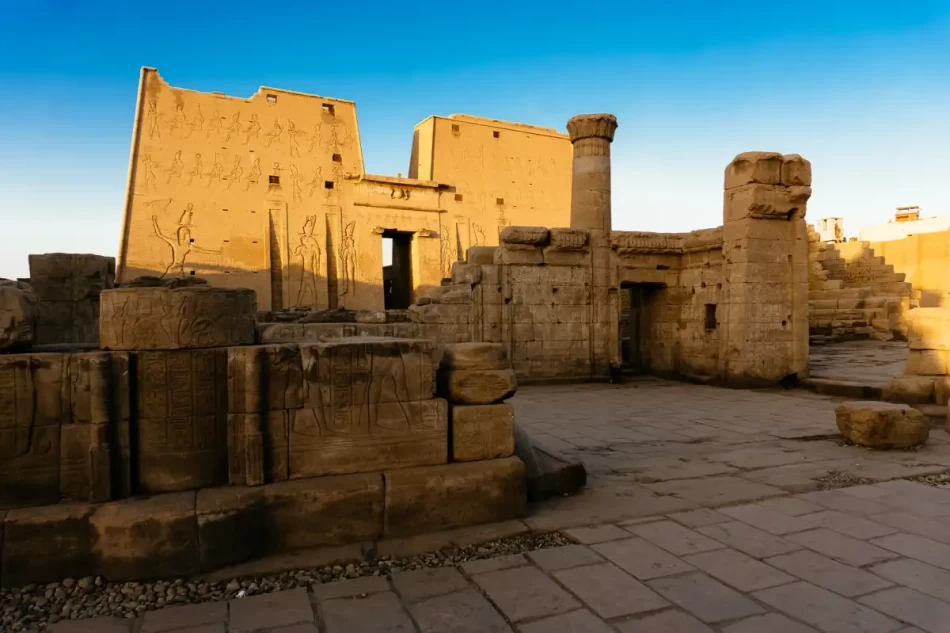 visit edfu temple during egypt luxury private tours