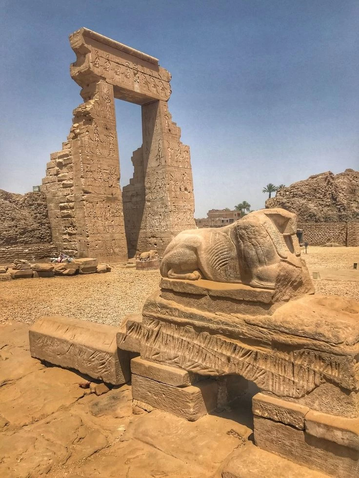 Tour a los templos de Dendera y Abydos