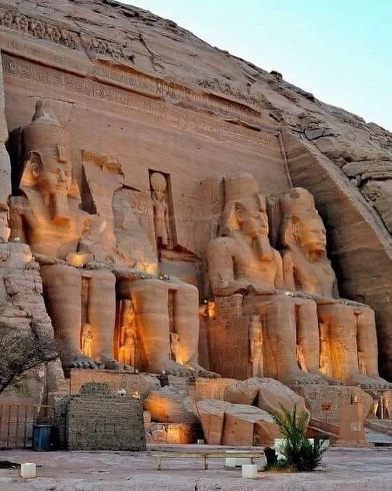 Tour a Abu Simbel en autobús