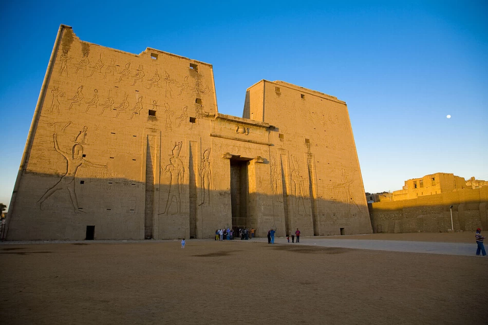 edfu temple