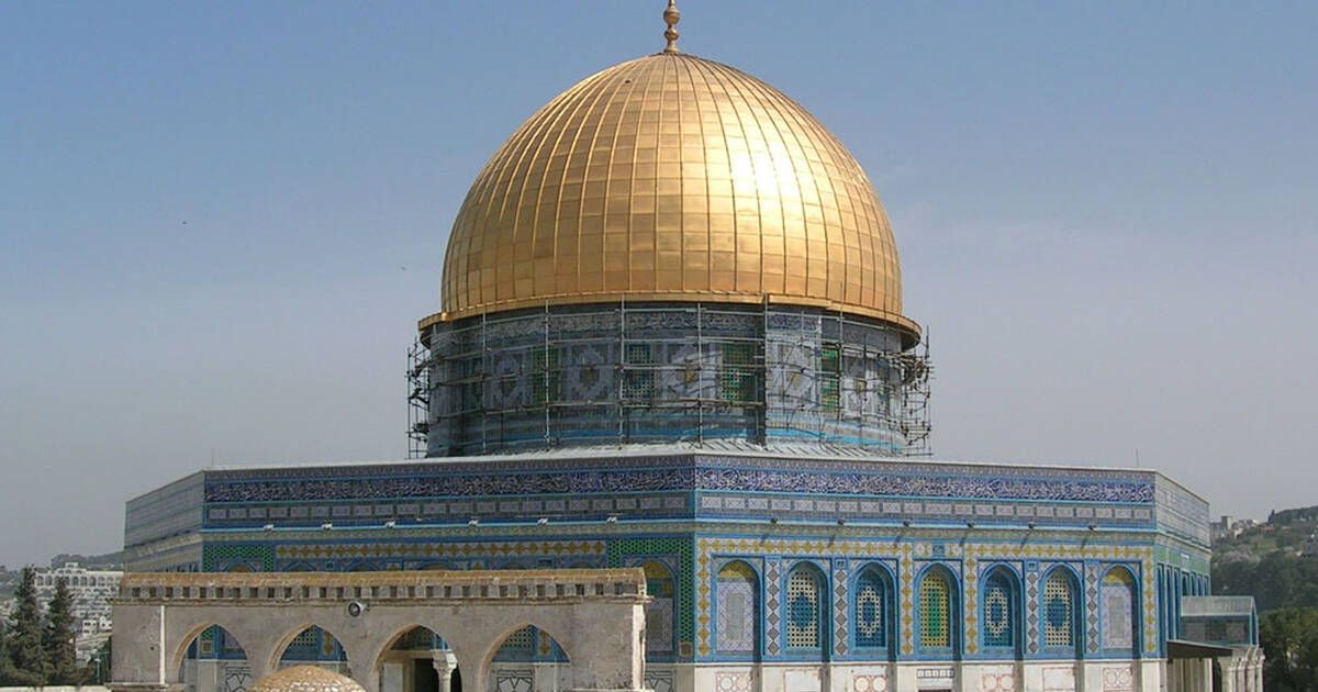 Jerusalem is one of the holiest cities on the globe, revered by three main faiths: Judaism, Christianity, and Islam. Middle East tours offer an incredible opportunity to explore the deep religious and historical significance of this ancient city